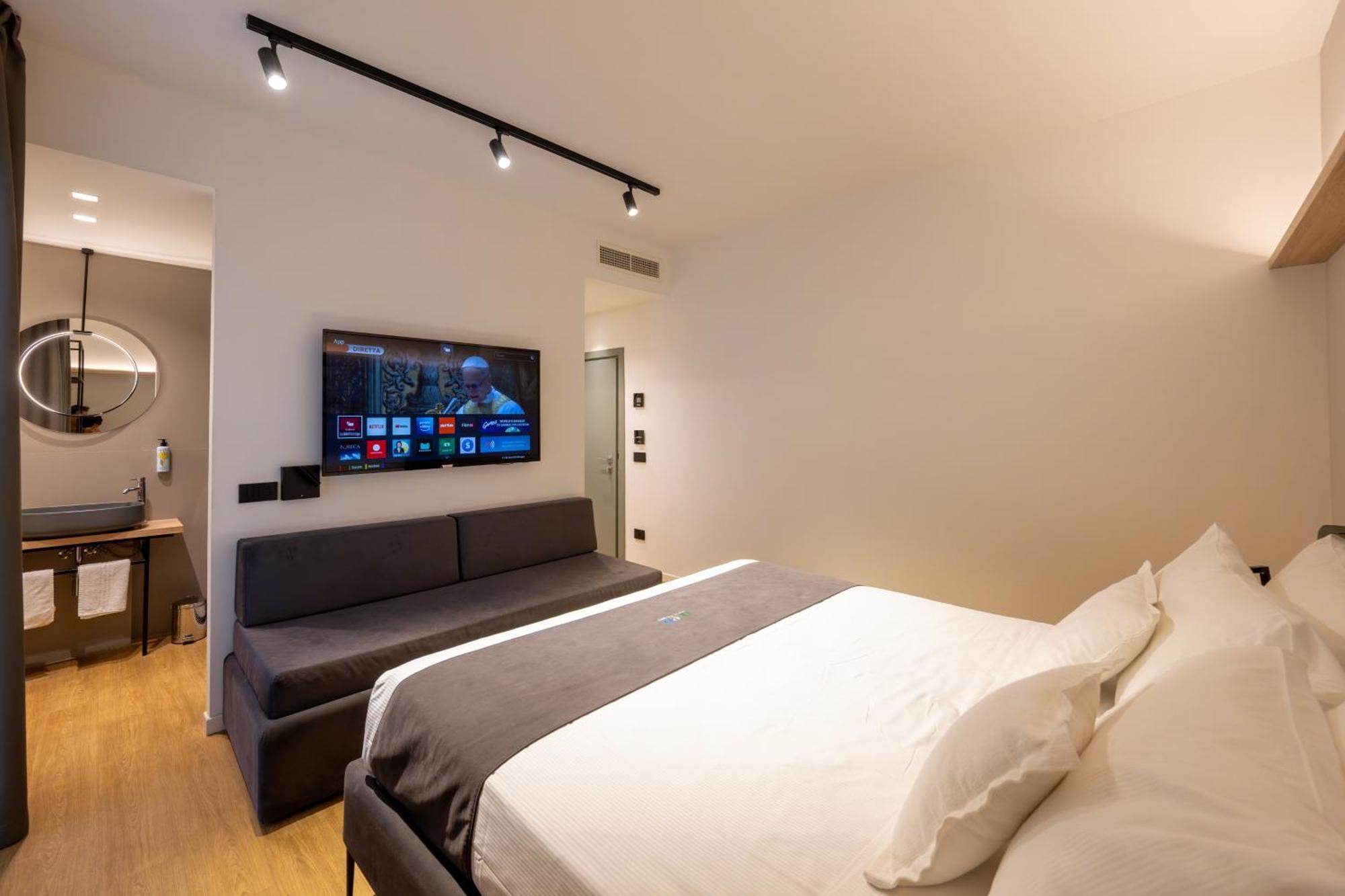 Meg Lifestyle Hotel & Apartaments Riccione Exterior photo